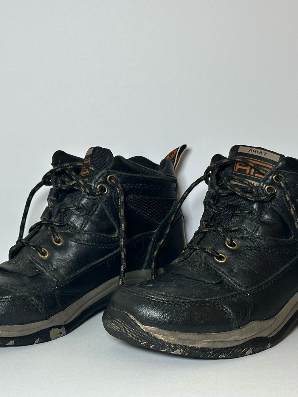 Ariat Women’s Black Work lace up boots Size 6B - Picture 2 of 7